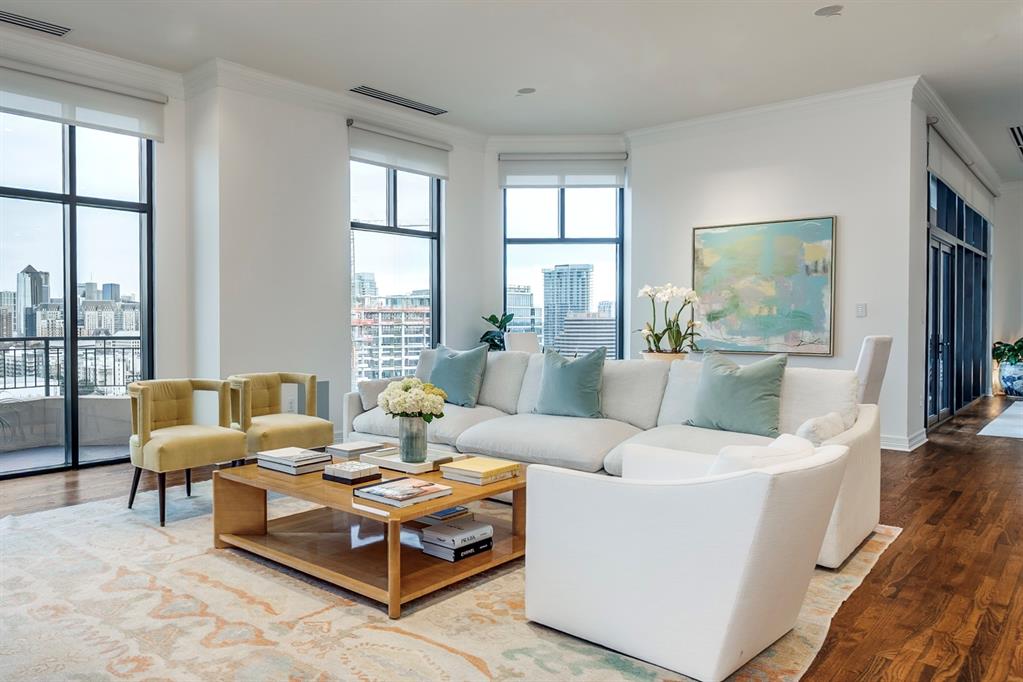 Plaza At Turtle Creek Residence Ph - Residential
