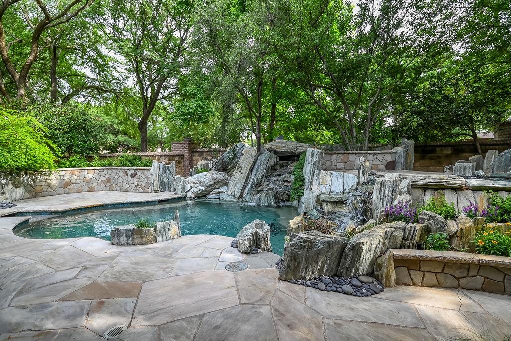 Summit at the Springs - Residential