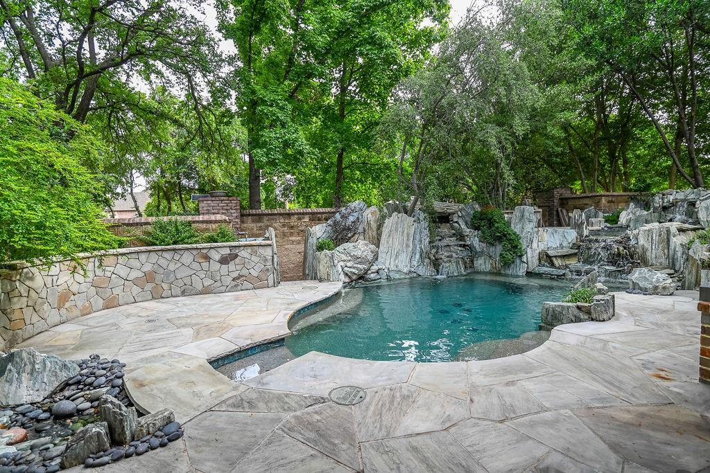 Summit at the Springs - Residential
