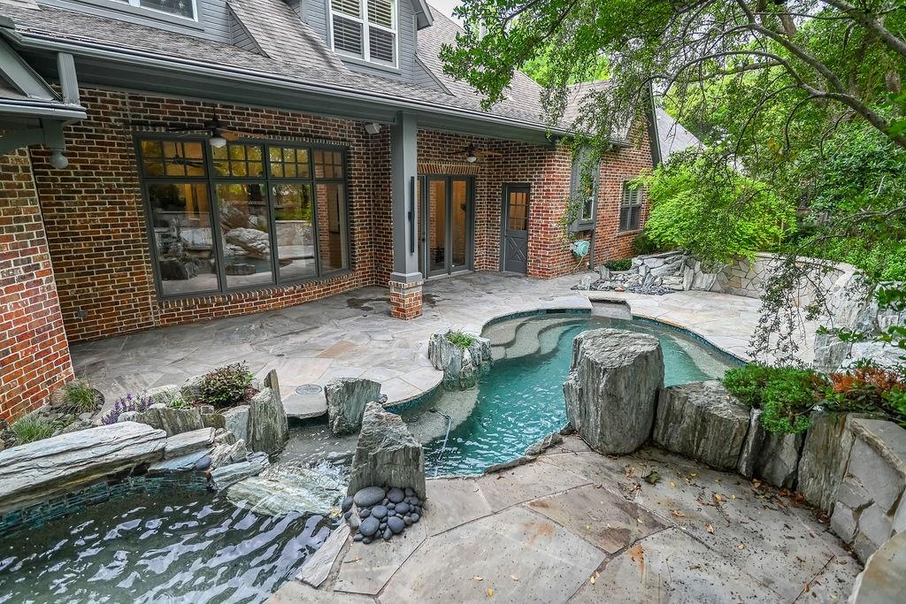 Summit at the Springs - Residential