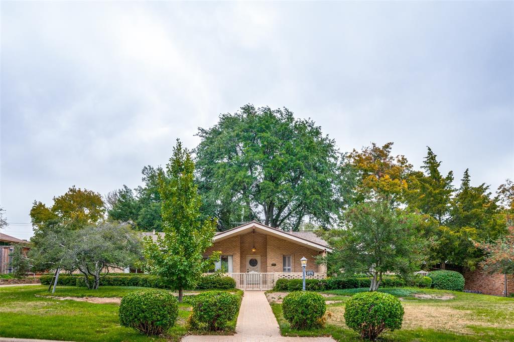 Northaven Park Neighborhood - this gem awaits its next homeowner.  Fabulous single story and well maintained by one owner.  Sits on a large lot, 111 x 146, with mature trees & an expansive backyard plus room for a pool.  Offers a desirable floor plan with a split guest bedroom and private bath.  Primary bedroom is ensuite and 2-additonal bedrooms share a connecting bathroom.  Oversized formals with a generous 2nd living space that is open to the large kitchen with eat in area overlooking the backyard oasis.  This property has a great structure and tremendous potential to add your touch!  The home is located in the coveted Northaven Park Neighborhood that has a volunteer neighborhood association with lots of activities.  Close to Northaven Trail, Preston Royal Shopping Center, Restaurants, Tollway, LBJ, Downtown Dallas, I-35, DFW & Love Field Airports, & much more! Property Sold As Is. No Survey. Square footage is slightly larger at 2,706sf per the recent Appraiser Floor Plan.