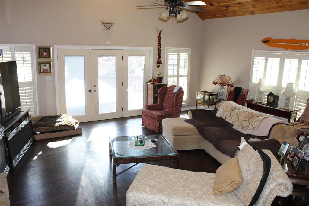 Point La Vista - Residential