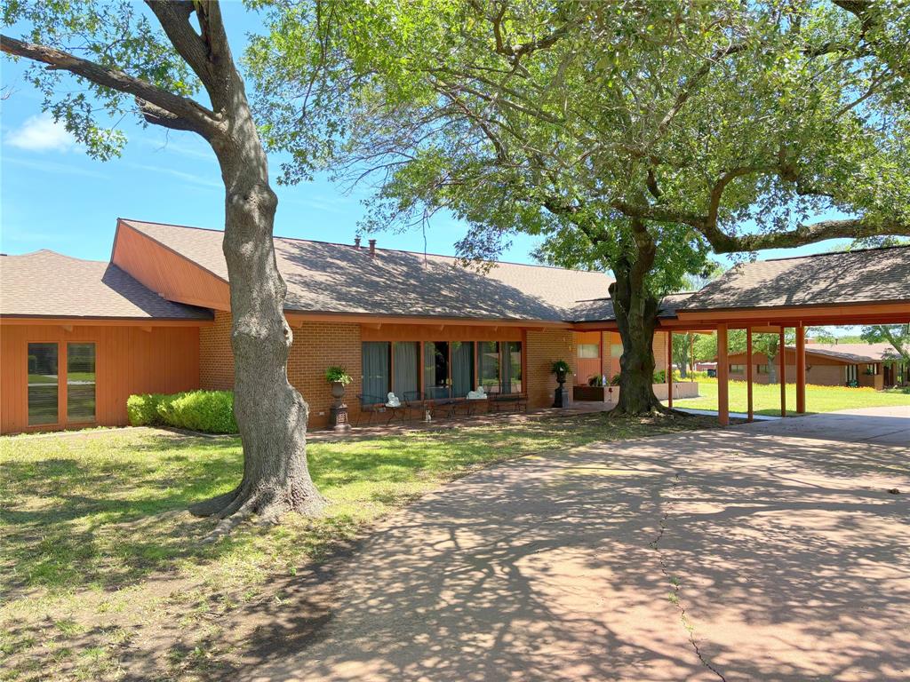 1.517 Acres more or less, Block 3421, T.E.&L. Co. - Residential