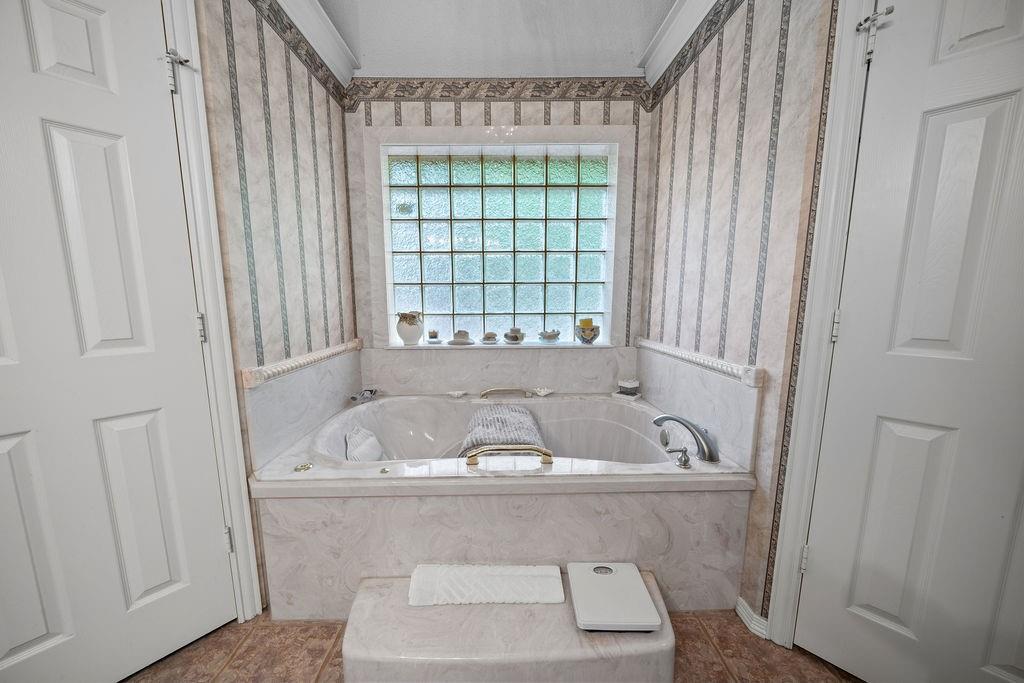 Stone Chimney Cove - Residential