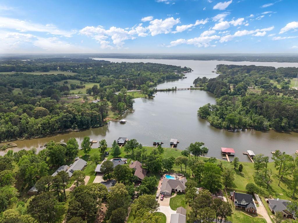 Stone Chimney Cove - Residential