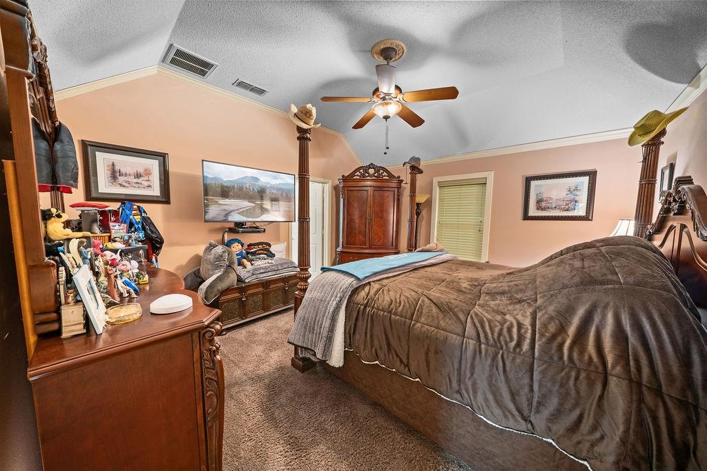 Stone Chimney Cove - Residential