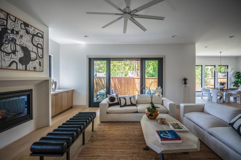 Wilshire Heights 3 - Residential