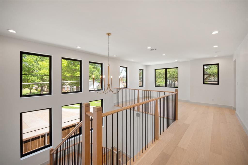 Wilshire Heights 3 - Residential
