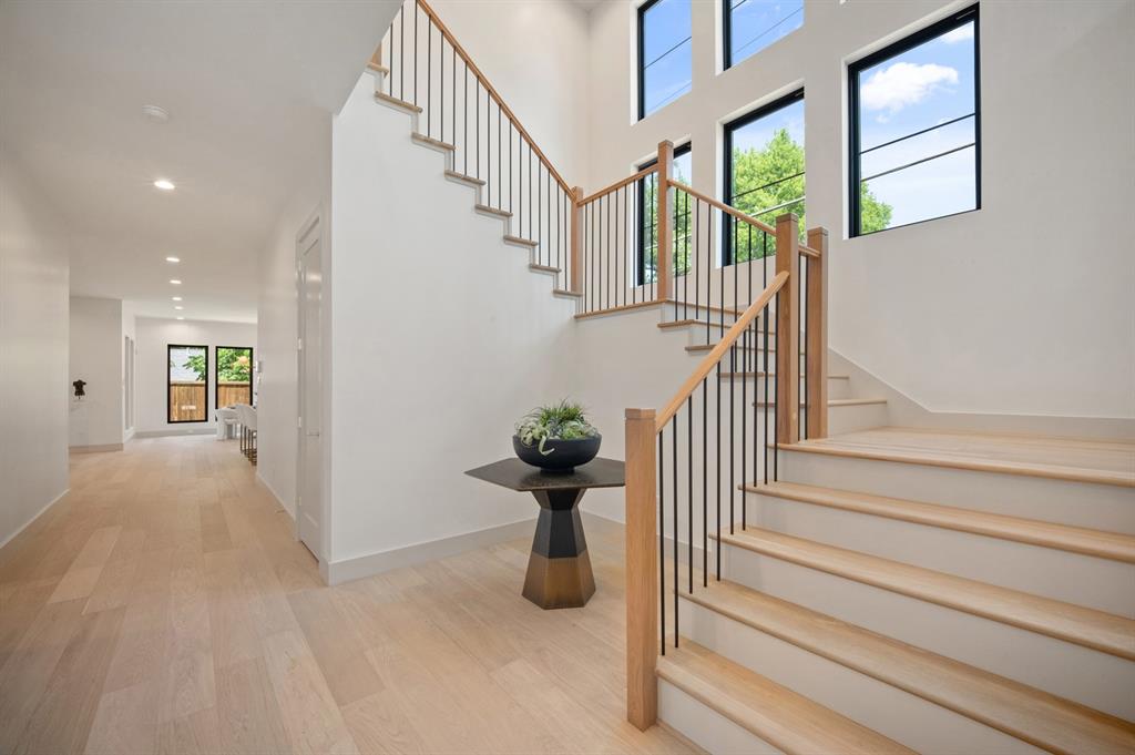 Wilshire Heights 3 - Residential