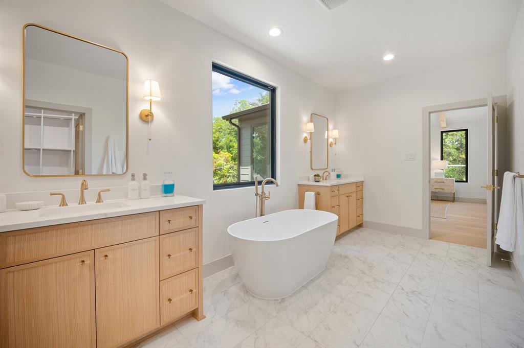 Wilshire Heights 3 - Residential