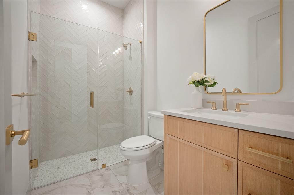 Wilshire Heights 3 - Residential