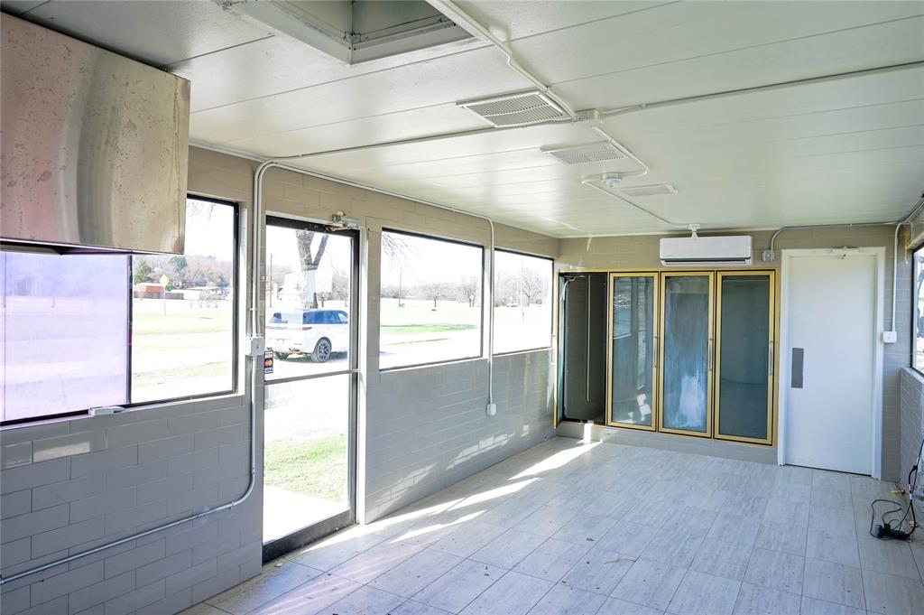 David Blaylock Add - Commercial Sale