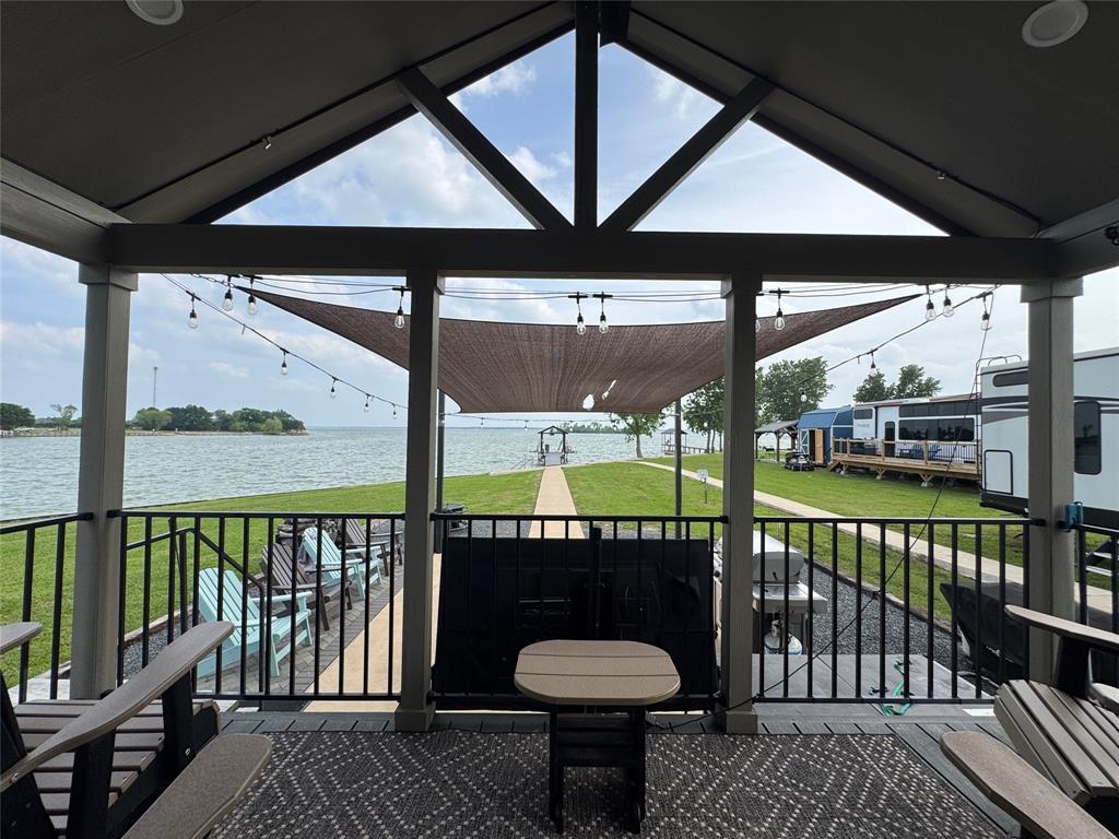 Peninsula Point - Residential