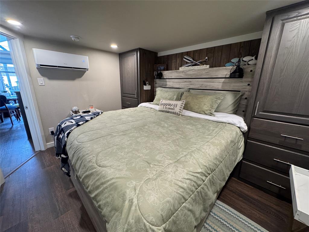 Peninsula Point - Residential