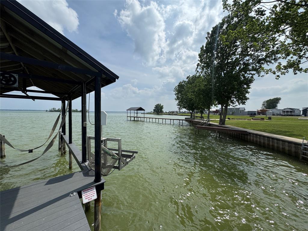 Peninsula Point - Residential