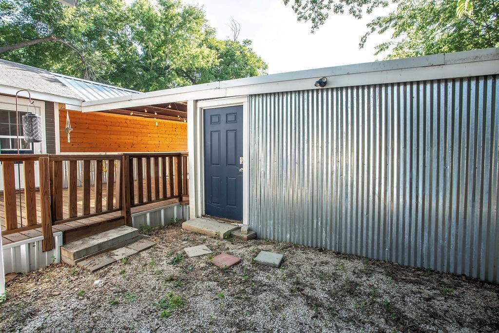 Barres - Residential