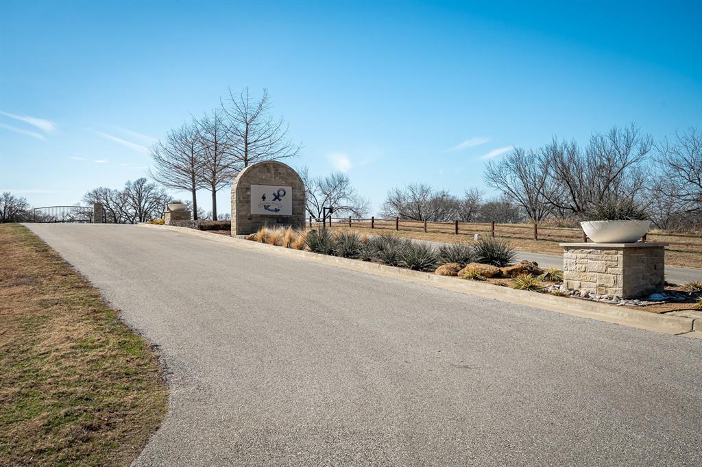 Lakefront acreage • Dockable shoreline • Gated Admiral Shores on Richland-Chambers Reservoir. Lot 68 Admiral Shores in Streetman, TX offers just over 1 acre on the water—an unimproved lakefront homesite for a custom build. Enjoy direct frontage on 45,000-acre Richland Chambers Reservoir. Richland Chambers is a great lake for all kinds of personal watercraft, including jet skis and sail boats. There is a large east-west expanse on the Richland arm of the lake that is reported to be the largest inland sailing basin in the state. Build your dream home + outdoor living and Dock-boat slip. Potential buyer to verify TRWD-HOA requirements and obtain any required permits or approvals. Admiral Shores is a gated community on the southern branch of the lake with community amenities that include a private marina and park area. Aerial-drone video available showcasing the land and shoreline from above. Convenient to I45 with approx. 75 miles to Dallas and approx. 161 miles to Austin. Nearby lake destinations include Fisherman’s Point Marina & The Lighthouse Café, plus additional marinas-boat ramps around the lake for day use and dining. Confirm deed restrictions, building guidelines, and utility availability with the HOA and service providers.