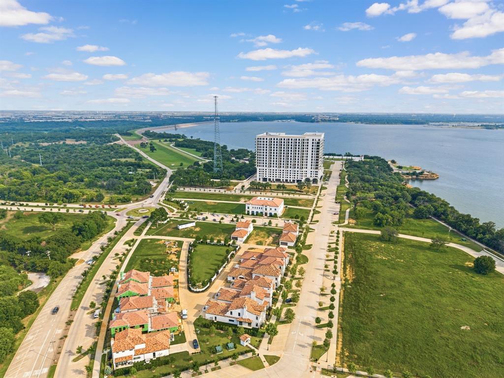 Lakeside Vlg Ph I - Residential