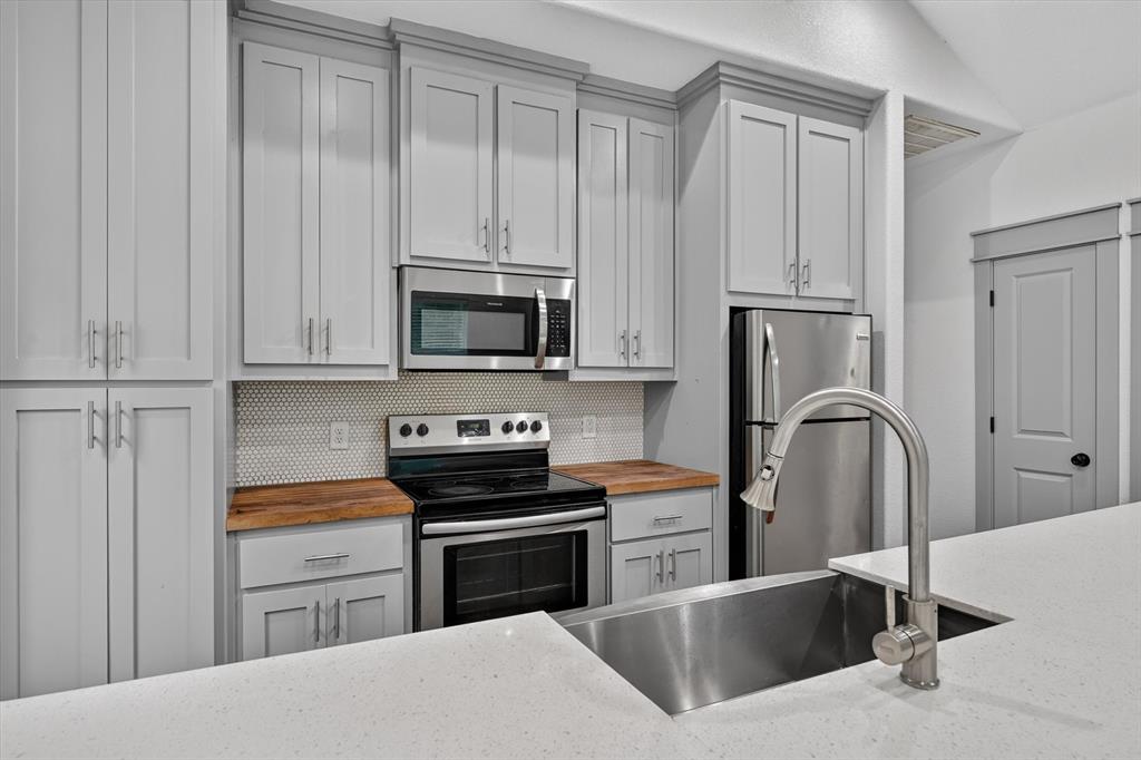 Perrys J W 1st Add - Residential