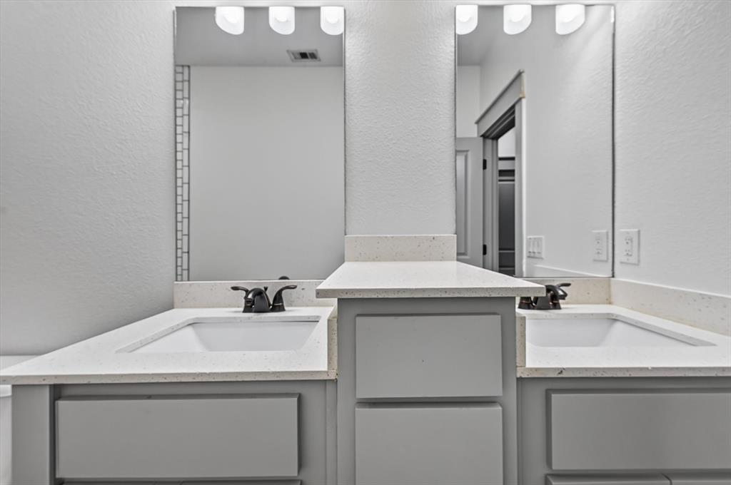 Perrys J W 1st Add - Residential