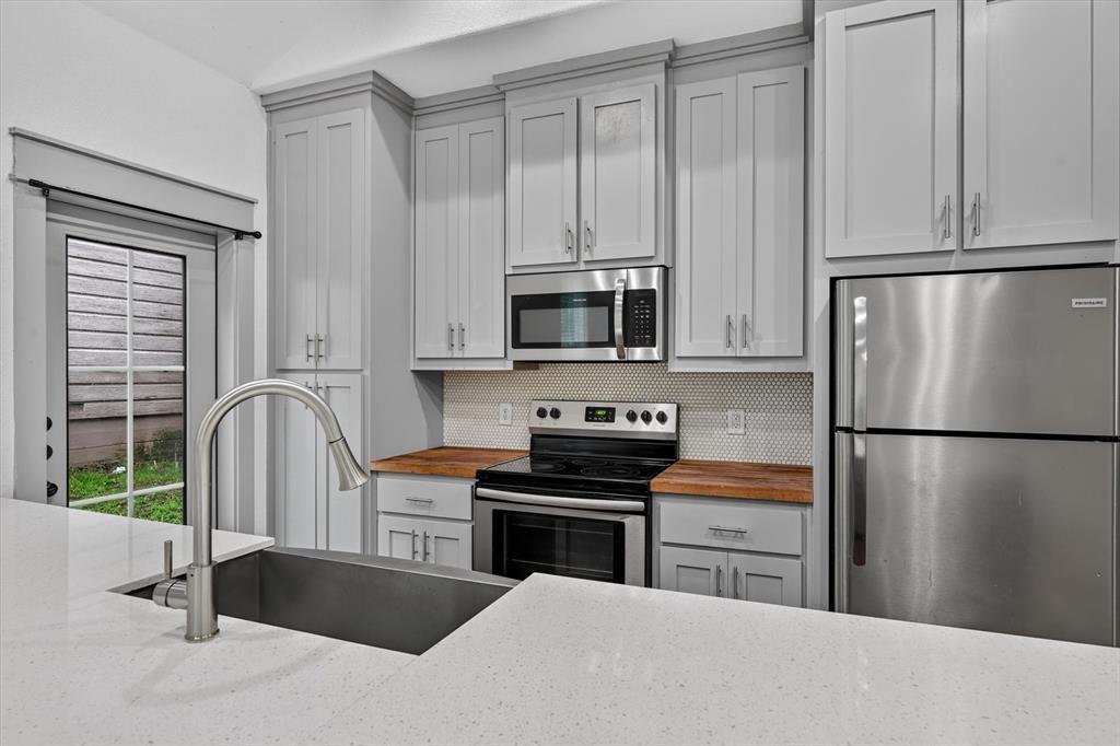 Perrys J W 1st Add - Residential