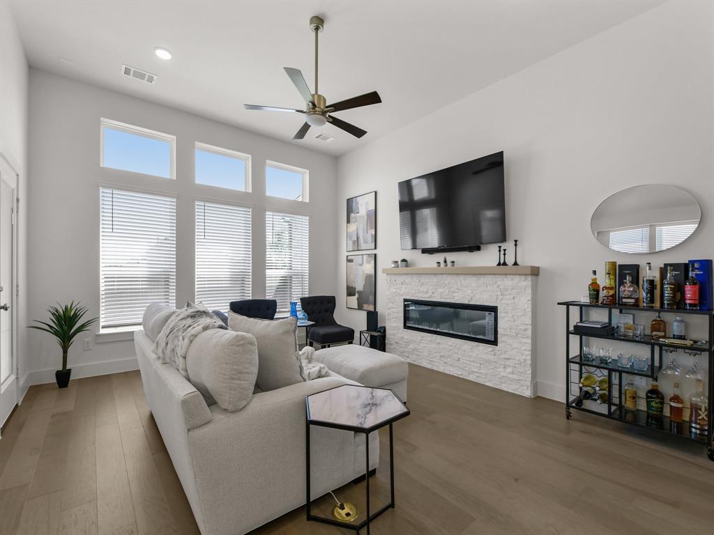 La Frontera - Residential