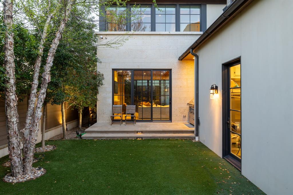 HIGHLAND PARK 4TH INST - Residential