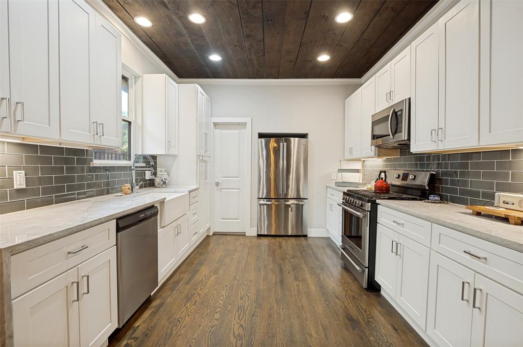 Winnetka Heights - Residential