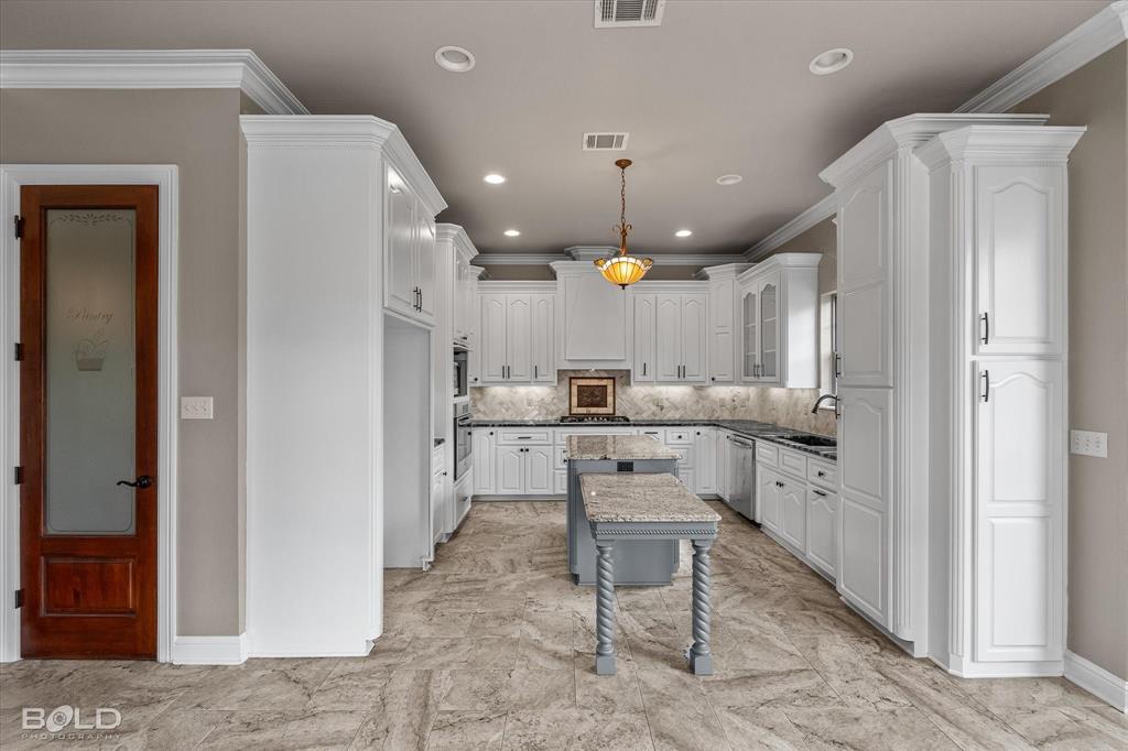 Tiburon #7 - Residential