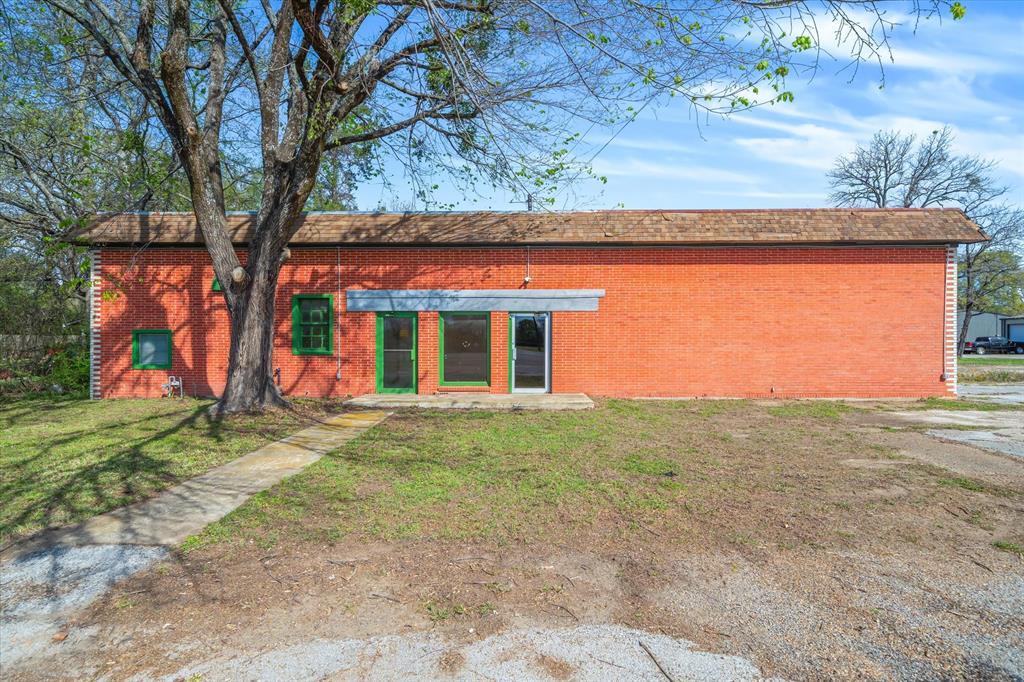 Grand Saline - Commercial Sale