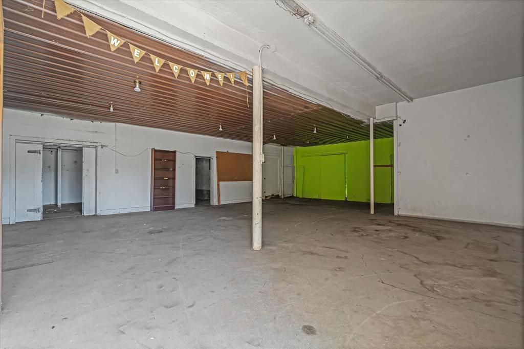 Grand Saline - Commercial Sale