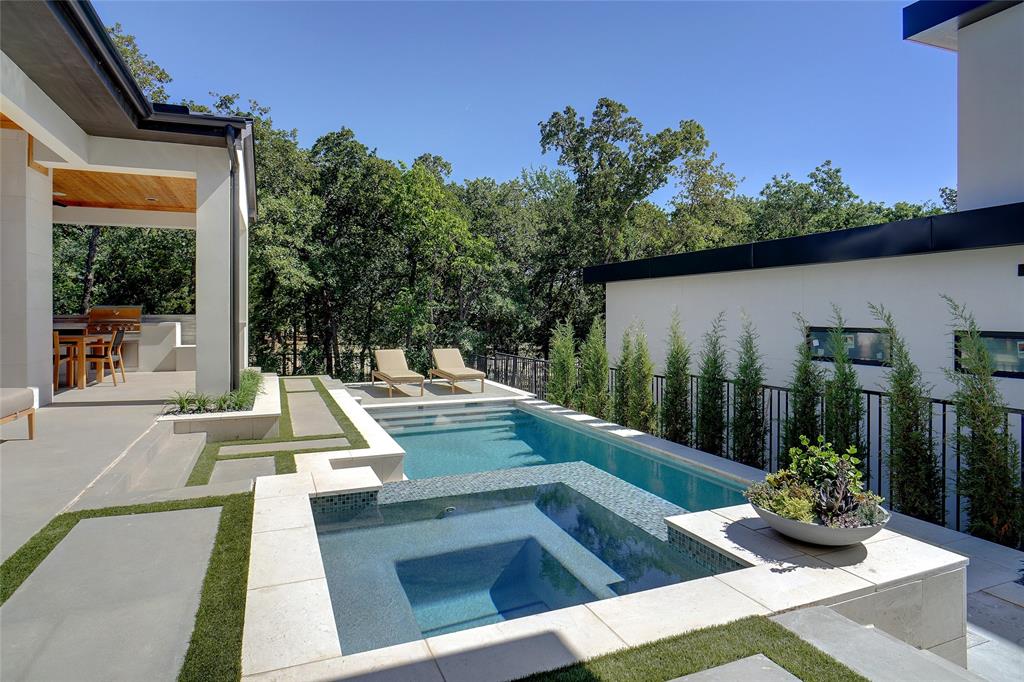 Knolls/Solana - Residential