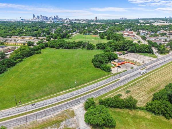 Phillips Circle - Commercial Sale