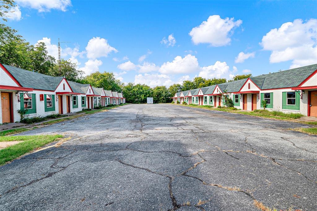Sherman - Commercial Sale