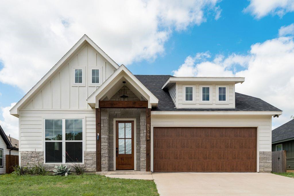 Lee Heights - Residential