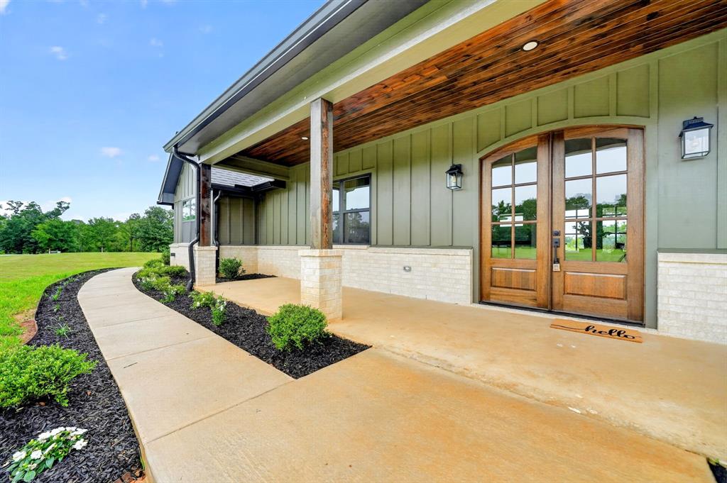 The Peninsulas At Lake Bob San - Residential