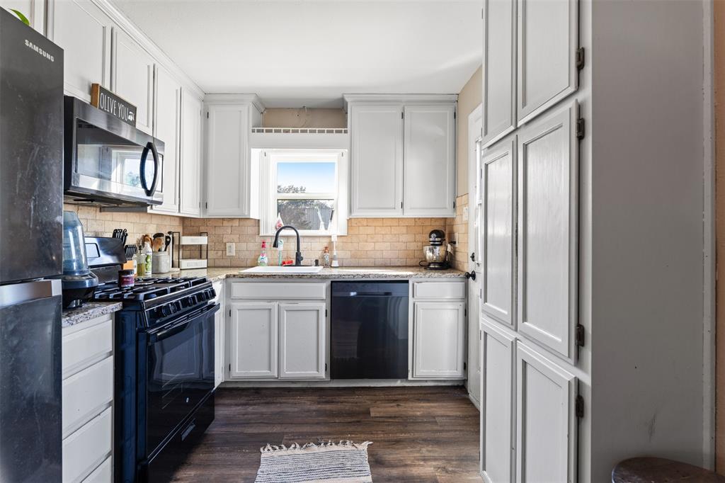 HEART OF TEXAS HOMES - Residential