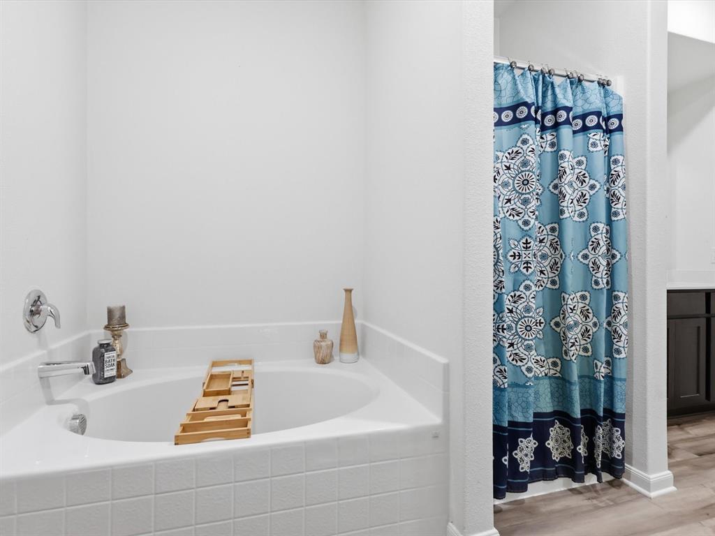 Chisholm Spgs Ph2 - Residential