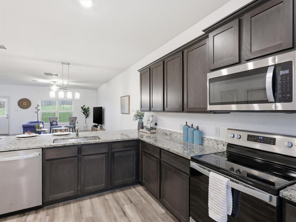Chisholm Spgs Ph2 - Residential