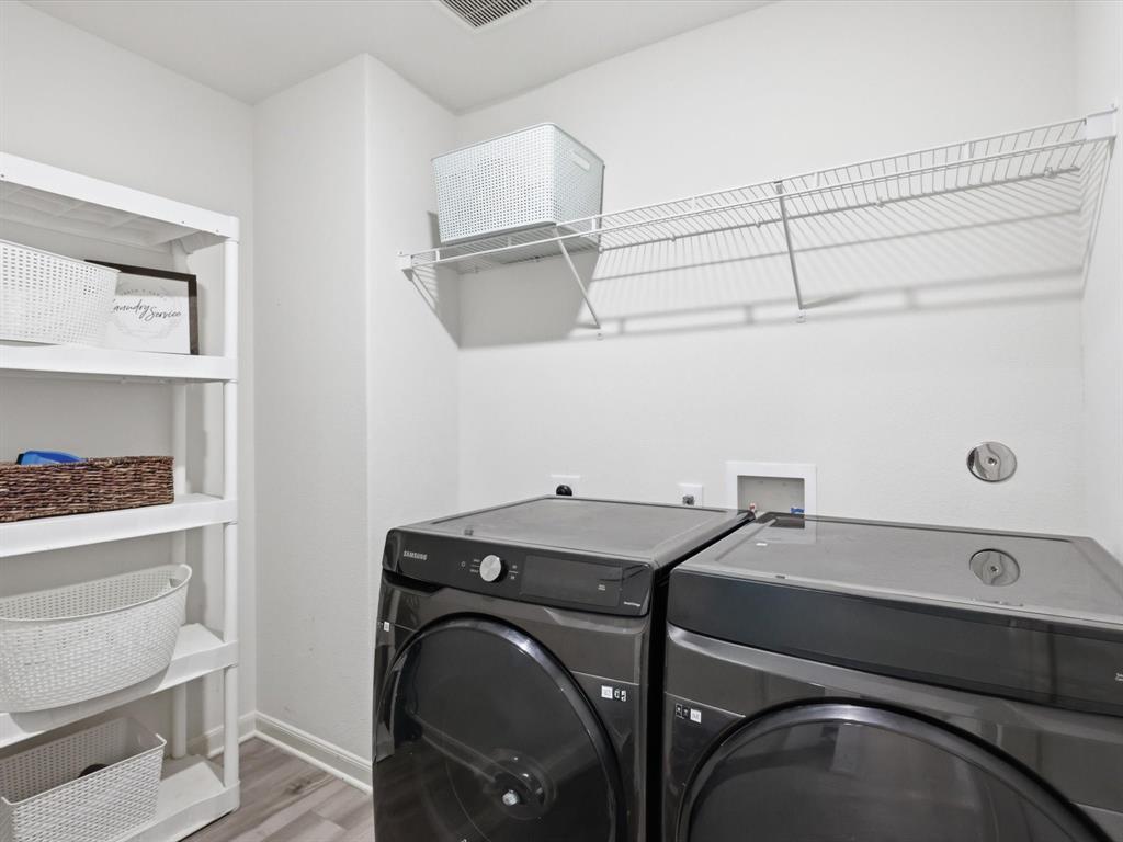 Chisholm Spgs Ph2 - Residential