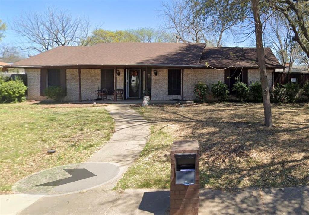 Charming 3 bedroom, 2 bath home in DeSoto featuring a functional layout and comfortable living spaces. Bedrooms offer carpet flooring, while the hallway and living area feature laminate flooring for easy maintenance. Spacious living area provides plenty of room for relaxing or entertaining. The home will be repainted after the tenant moves out, offering a fresh interior for the new owner. Conveniently located with easy access to shopping, dining, and major highways. Great opportunity for first time buyers. Buyer and buyer’s agent to verify all information.