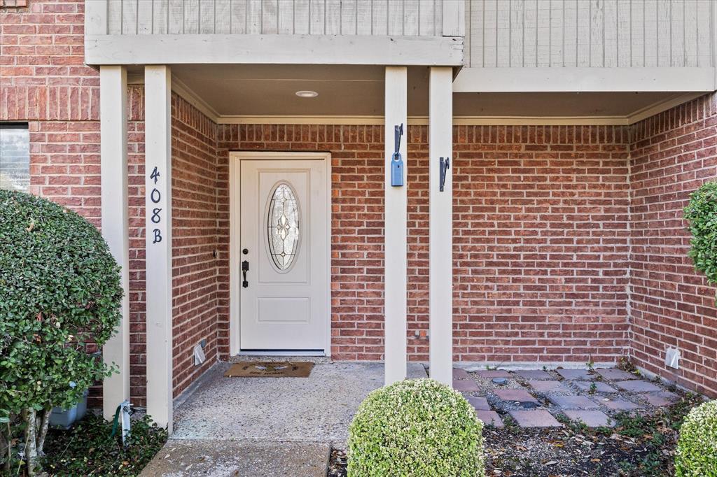 Established townhome in a prime Rockwall location just minutes from the Historic Downtown District. This rare find offers walkable convenience paired with comfortable, low-maintenance living.

The spacious downstairs living room features durable LVP and generous proportions, creating a flexible space for everyday living and entertaining. The kitchen includes tile flooring and wood-grain laminate Formica countertops, with an adjacent utility room for added functionality. A well-appointed half bath with tile flooring and granite counters completes the first level.

Upstairs, both bedrooms are generously sized with carpet flooring and share a Jack and Jill full bath finished with tile flooring and granite countertops.

Outdoor living is a standout feature with both a private back porch and an upstairs patio, offering multiple spaces to relax or entertain. 

Enjoy being just a short stroll from Rockwall City Hall, San Jacinto Plaza, and the vibrant downtown dining and retail scene including Zanata, Fable and Fire, Bin 303, Book Club Cafe, boutique shopping, free live music events, and the popular farmers markets. Convenient access to Lake Ray Hubbard, major thoroughfares, and Rockwall’s growing downtown corridor makes this location especially desirable.