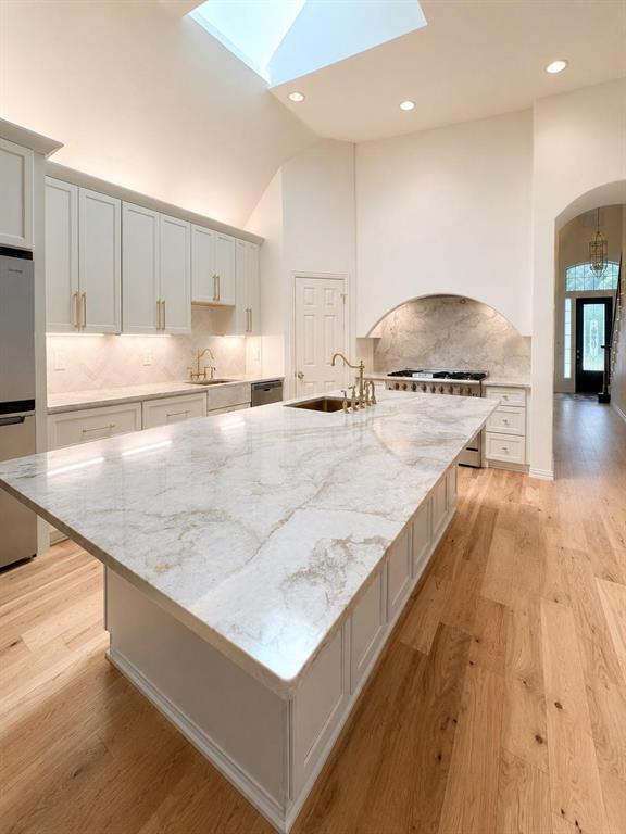 Highland Creek Manor - Residential