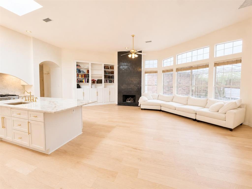 Highland Creek Manor - Residential