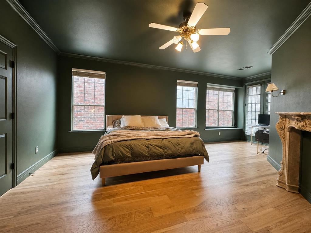 Highland Creek Manor - Residential