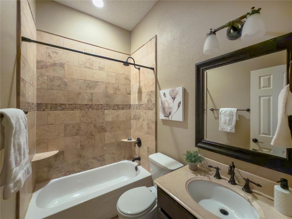 Highlands Pkwy - Residential