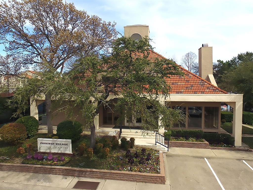Highlands Pkwy - Residential