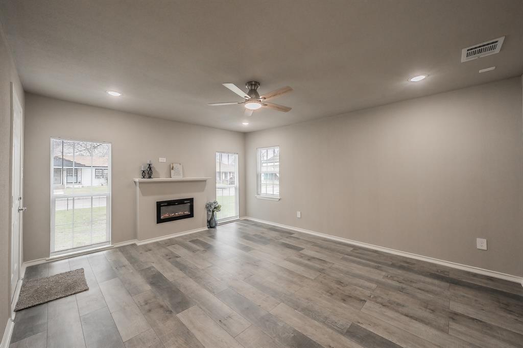 Cedar Crest Village 01 - Residential