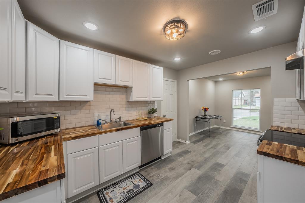 Cedar Crest Village 01 - Residential