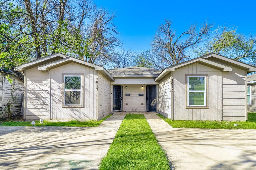 This full duplex features two vacant units, each offering 3 bedrooms, 2 full bathrooms, and an open-concept layout that maximizes the living space. The functional floor plan seamlessly connects the living and kitchen areas, while each unit includes a private primary suite with an ensuite bath and two additional bedrooms to accommodate a variety of living needs. Situated on an interior lot, this property offers an excellent opportunity for investors seeking rental income or owner-occupants looking to live in one unit while leasing the other. Conveniently located in South Dallas- minutes from Fair Park and all that downtown has to offer!
